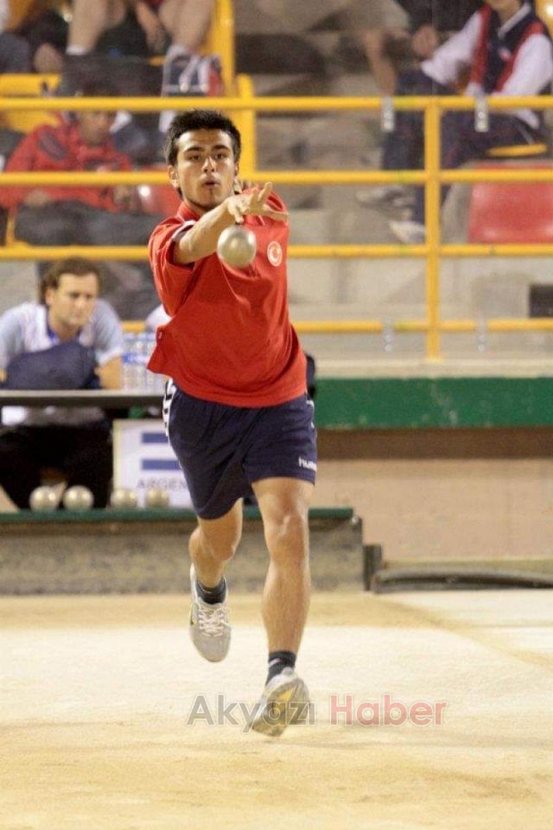 Akyazı Boybeyi 17 branşta sporun lokomotofi