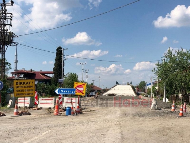 Bitmeyen köprü çileden çıkardı