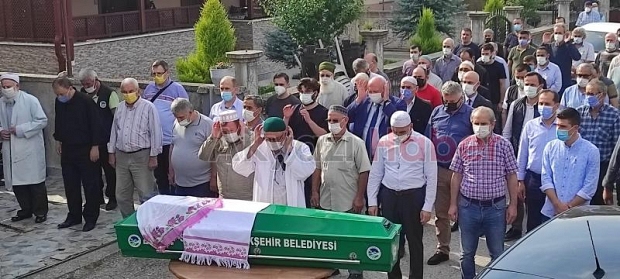 Nebahat Ünlütürk toprağa verildi