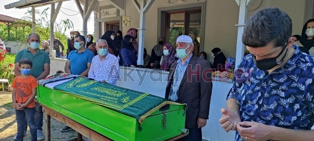 Ayşe Özkurt toprağa verildi