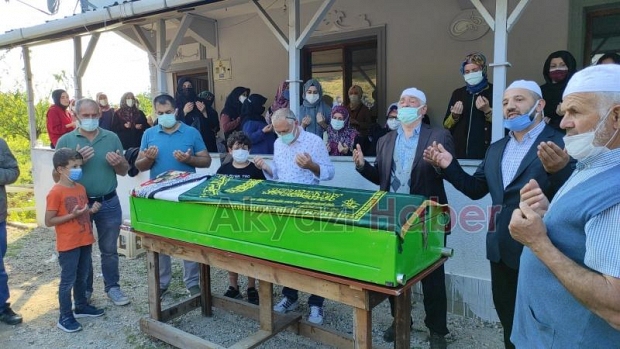 Ayşe Özkurt toprağa verildi