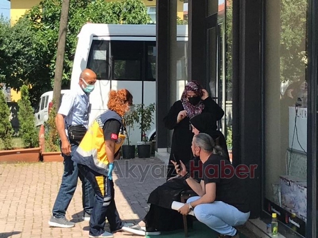 Araç durmadan inmek isteyen kadın yolcu düşerek hastanelik oldu