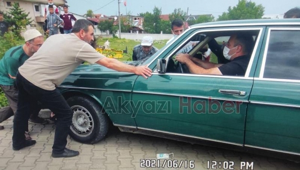 Direksiyon başında kalp krizi geçirdi, kurtarılamadı