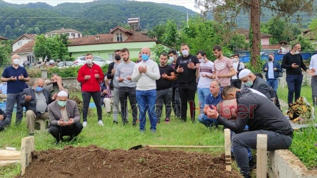 Recep Kuş Defnedildi