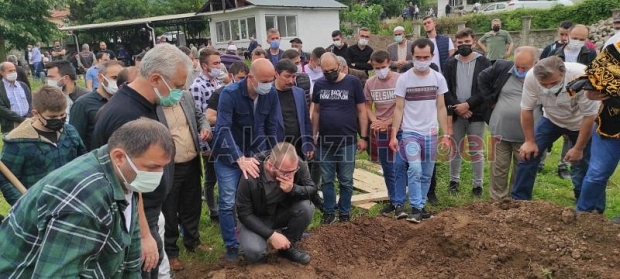 Recep Kuş Defnedildi