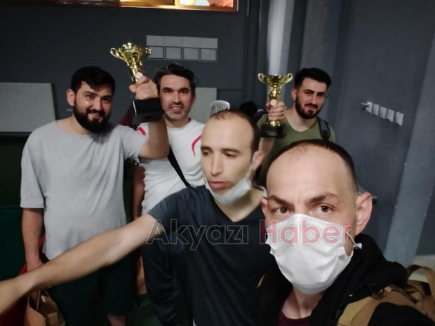 Masa Tenisi Turnuvası'na damga vurdular