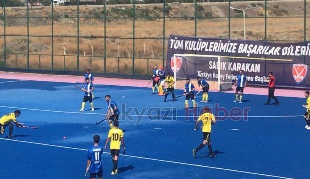 Akyazı Boybeyi Hokey Takımı 1.Lig'de
