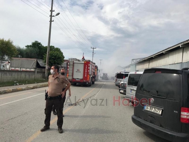 Otomobil alev alev yandı