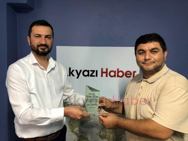 Akyazı Haber Genel Yayın Yönetmeni Nuri Kuru Akyazı'ya veda etti