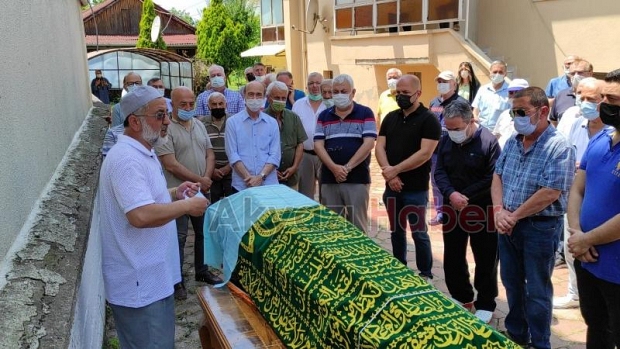 Emine Sezgin defnedildi