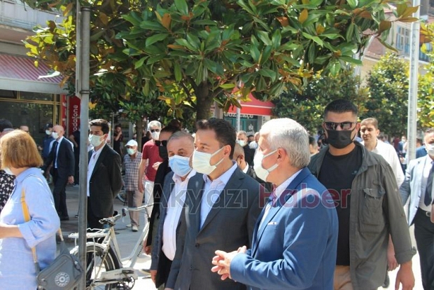 Ali Babacan İlçe Kongresi için Akyazı'ya geldi