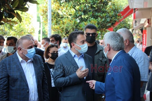Ali Babacan İlçe Kongresi için Akyazı'ya geldi