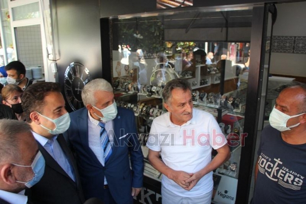 Ali Babacan İlçe Kongresi için Akyazı'ya geldi