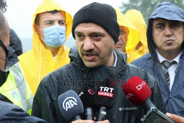 Vali Kaldırım Akyazı'da konuştu; 100 kişi tahliye edildi