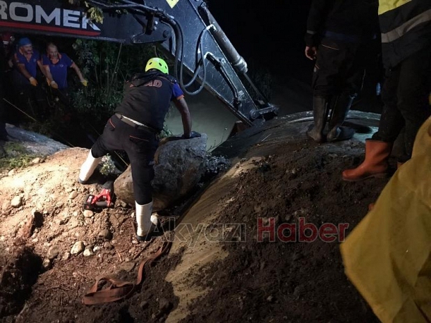 Sel sularına kapılan yaşlı adamın cansız bedeni bulundu