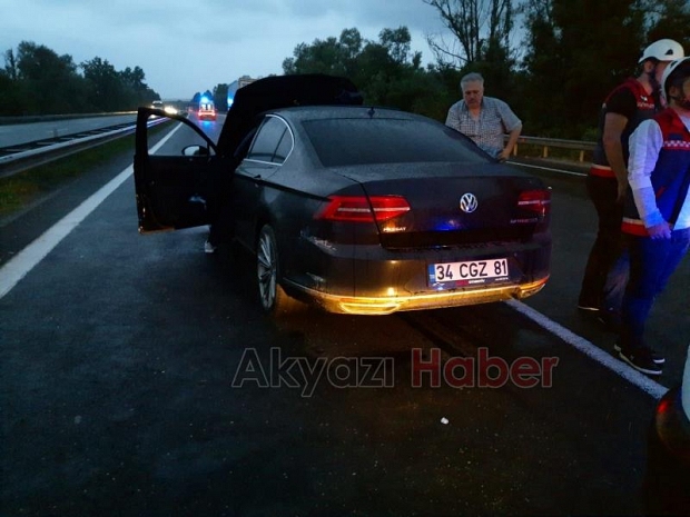 TEM'de 7 araç birbirine girdi; 1'i ağır 4 yaralı