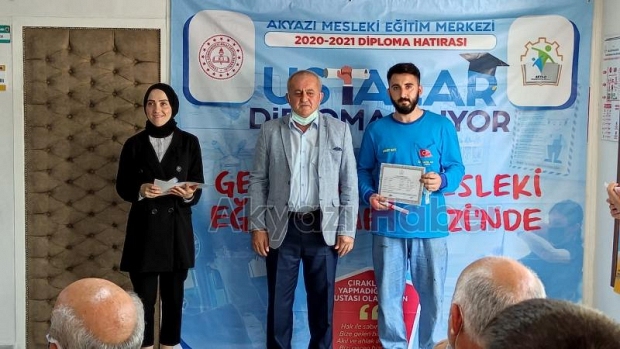 Mesleki Eğitim Merkezi'nde diploma heyecanı