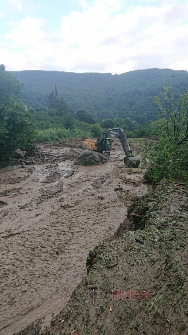 Taşburun'u vuran selden son anda kurtuldular