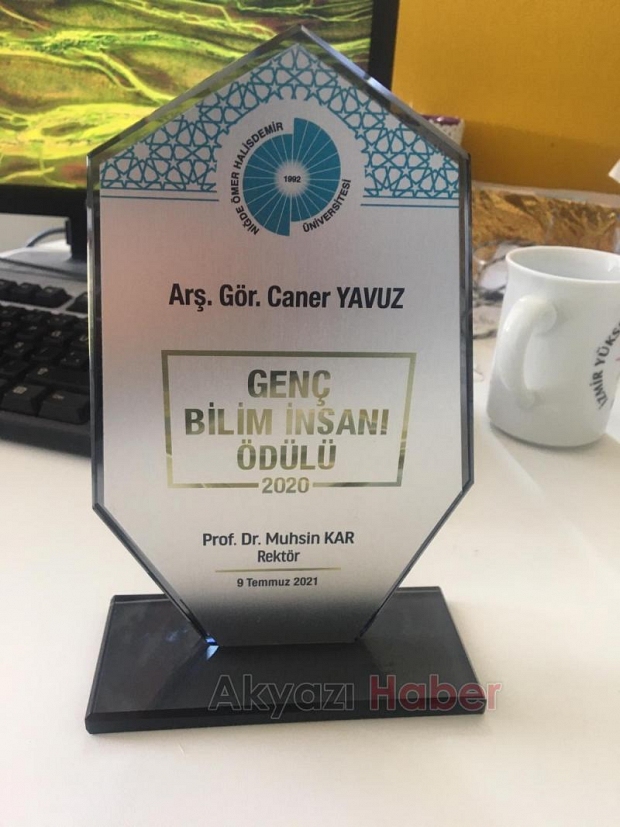 Genç Bilim İnsanı ödülü aldı