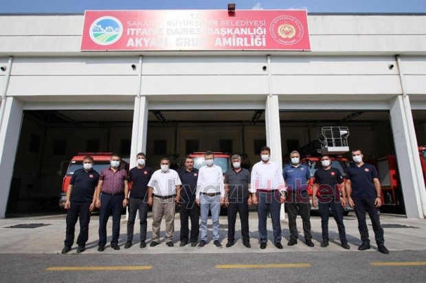 İlçe protokolü görev başındaki personel ile bayramlaştı