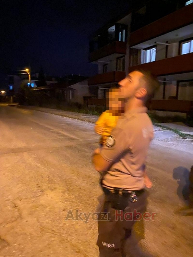 Evden çıkan 1,5 yaşındaki çocuk iki sokak uzakta bulundu