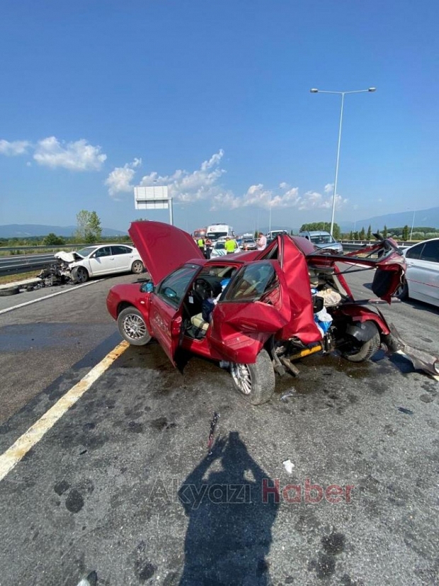 Kuzey Marmara Otoyolu’nda feci kaza:1 ağır, 4 yaralı