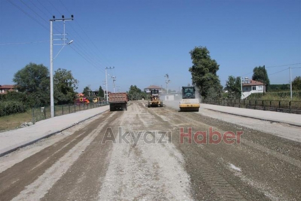 Büyükşehir Pazarköy'de sıcak asfalta başladı