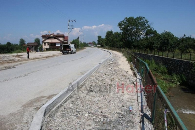 Büyükşehir Pazarköy'de sıcak asfalta başladı