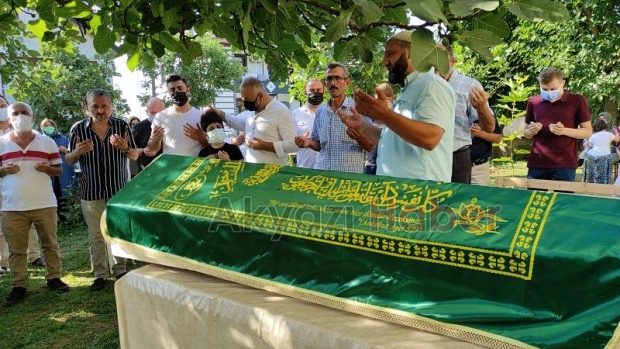 Asiye Özkurt toprağa verildi
