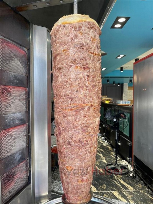Akgün Döner Yeni Yerinde Hizmetinize Devam Ediyor