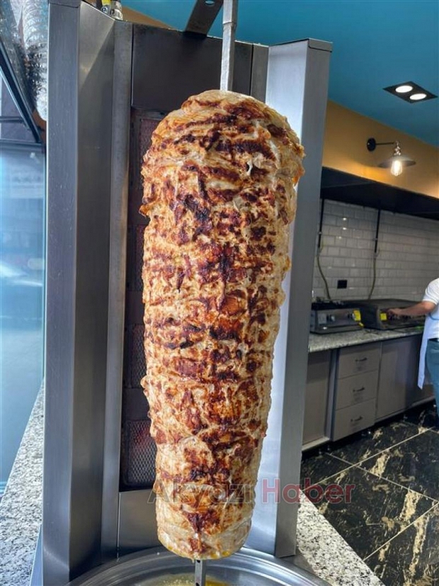 Akgün Döner Yeni Yerinde Hizmetinize Devam Ediyor