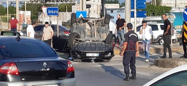 Ormanköy Kavşağı'nda kaza; Ters döndü