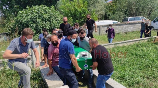 Korona nedeniyle hayatını kaybetti