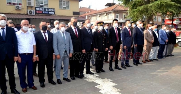 Akyazı'da 30 Ağustos törenle kutlandı