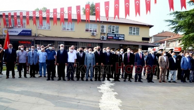 Akyazı'da 30 Ağustos törenle kutlandı