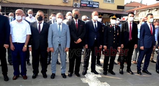 Akyazı'da 30 Ağustos törenle kutlandı