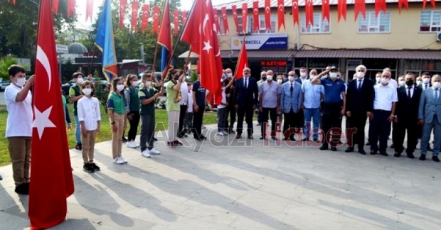Akyazı'da 30 Ağustos törenle kutlandı