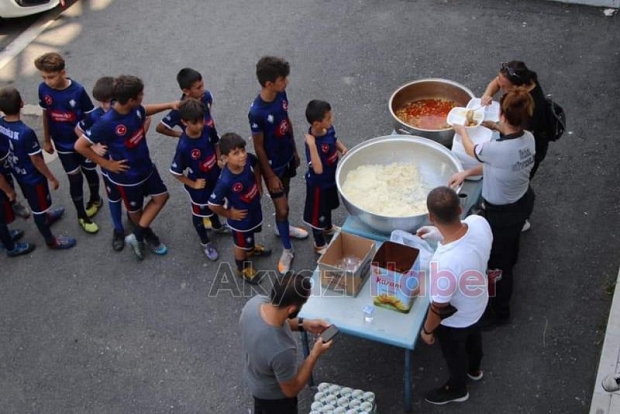 Hacı Ali Naci Fazlıoğlu Futbol Turnuvası başladı