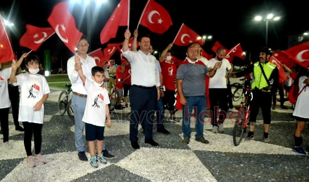 Akyazı'da Zafer Bayramı coşkuyla kutlandı