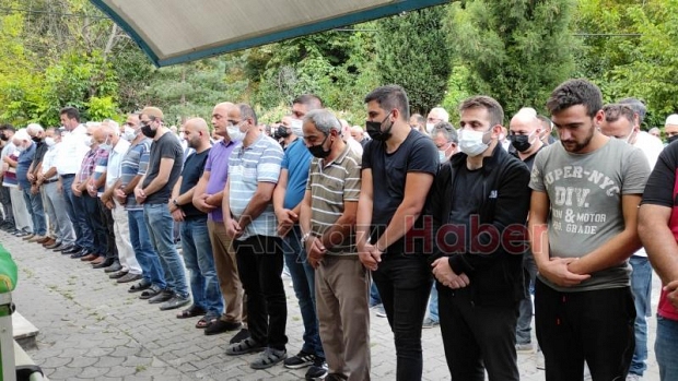 39 yaşındaki Mehmet öğretmen toprağa verildi