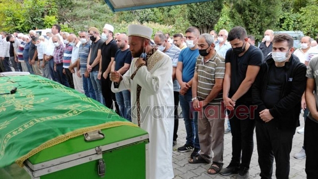 39 yaşındaki Mehmet öğretmen toprağa verildi