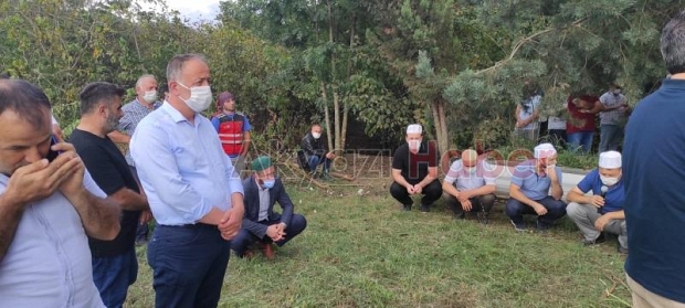 39 yaşındaki Mehmet öğretmen toprağa verildi