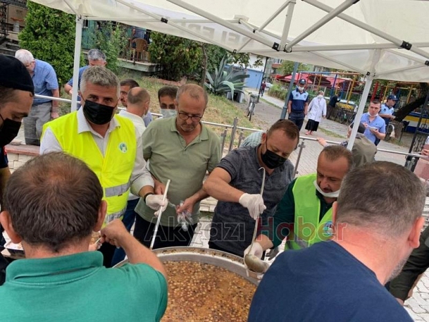5 bin kişilik aşure dağıtıldı