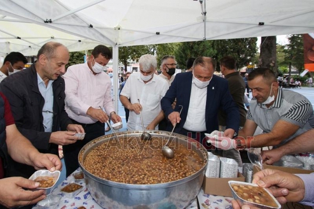 5 bin kişilik aşure dağıtıldı