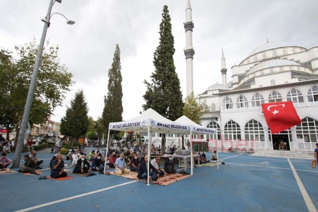 5 bin kişilik aşure dağıtıldı