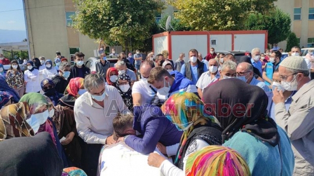 Koronadan ölen Kezban hemşireye son görev