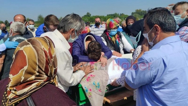 Koronadan ölen Kezban hemşireye son görev