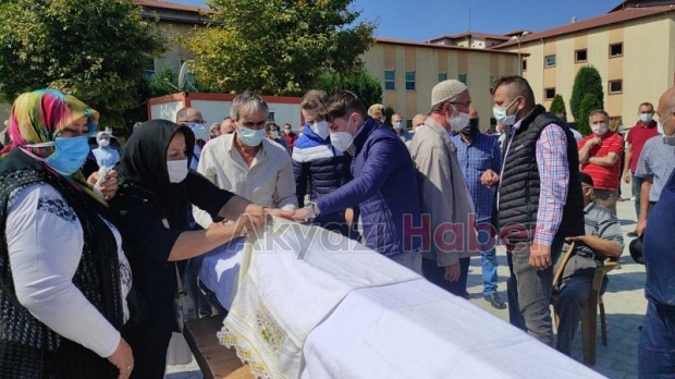 Koronadan ölen Kezban hemşireye son görev
