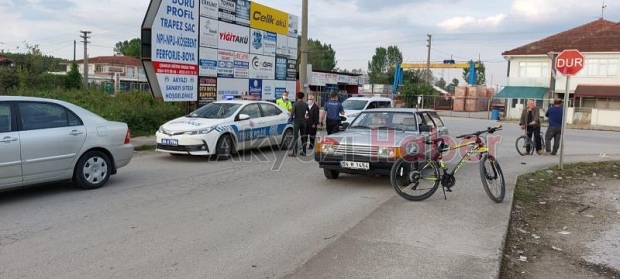 Otomobil ile motosiklet çarpıştı: 1 yaralı