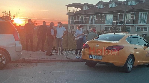 Taksi ile otomobil çarpıştı